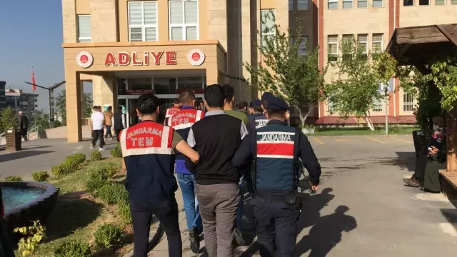 Kahramanmaraş merkezli DEAŞ operasyonunda yakalanan 5 şüpheli tutuklandı