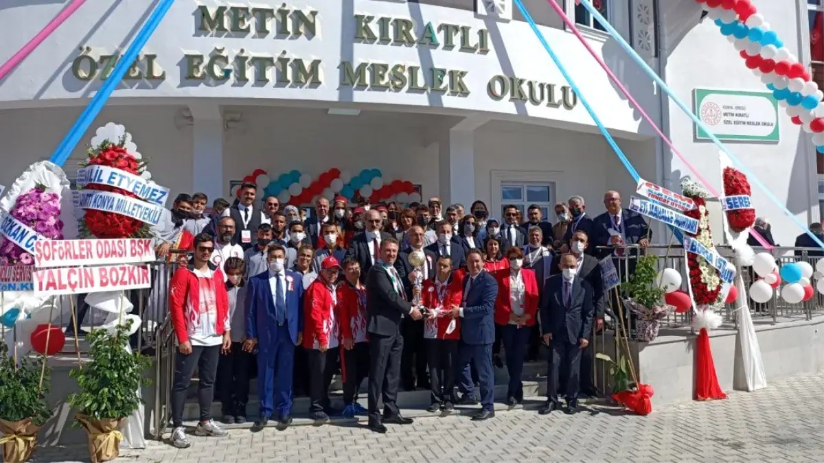 KONYA'DA METİN KIRATLI ÖZEL EĞİTİM MESLEK OKULUNUN AÇILIŞI YAPILDI