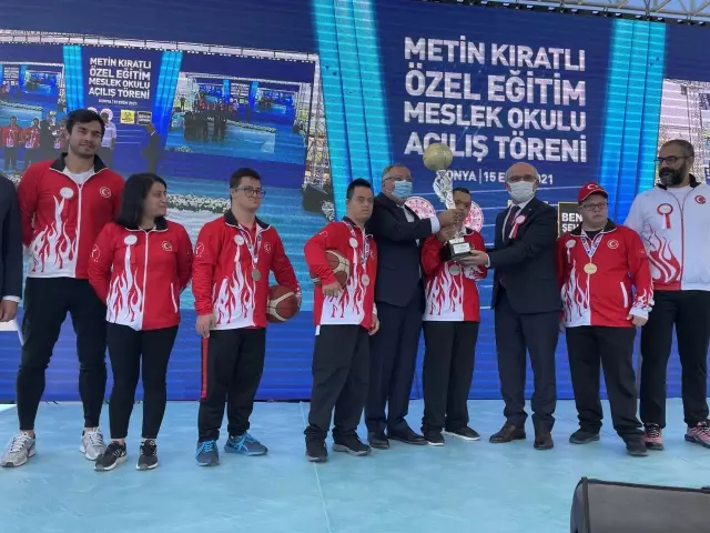 Veteriner fakültesi ve özel eğitim meslek okulunun açılışı yapıldı
