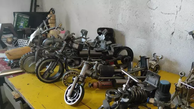 Metal ustası atık malzemeleri sanat eserine dönüştürüyor