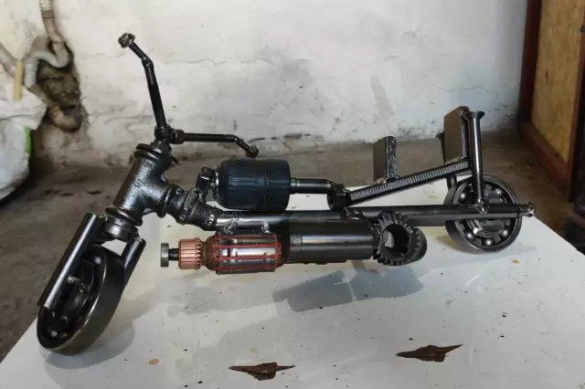 Metal ustası atık malzemeleri sanat eserine dönüştürüyor