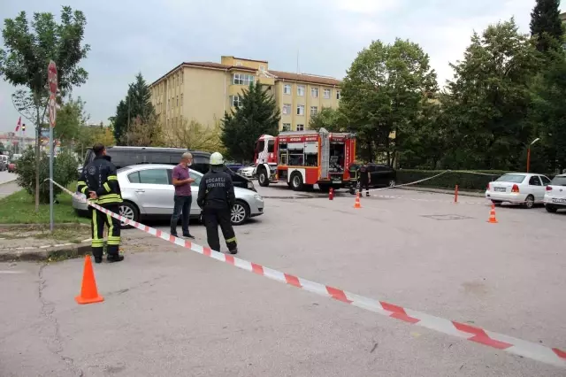 Park halindeki otomobilden sızan gaz korkuttu