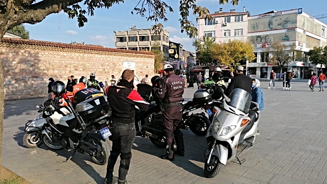polisin uygulamasinda cezadan kacamadilar 3 14462582 o