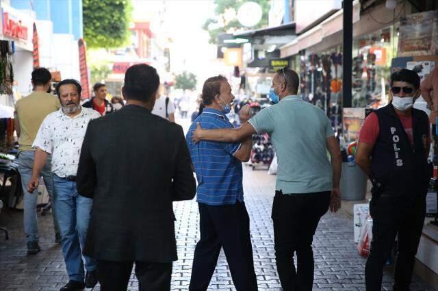 Esnaf gezisinde Ali Babacan'a sert tepki! Kendisini Abdullah Gül üzerinden savundu