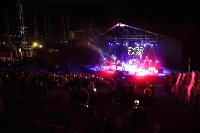 Sarı yaz konserleri Emre Kaya ile devam ediyor