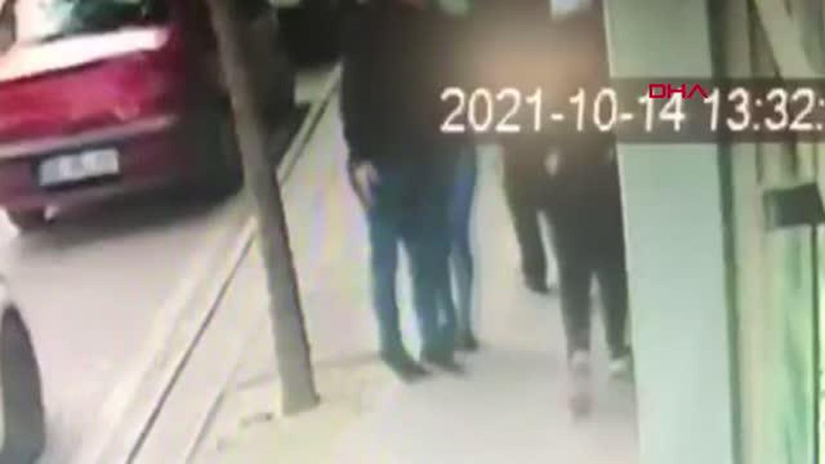 sevgilisini sokak ortasinda dovdu 14462552 amp