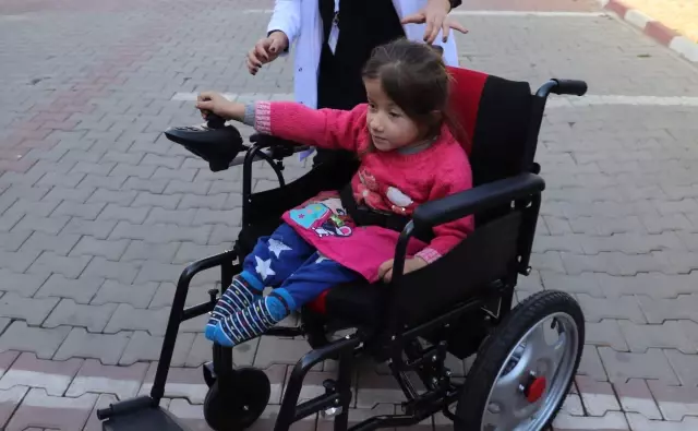 Son dakika haber! Siirt Emniyet Müdürü bedensel engelli çocuğa akülü araç verdi