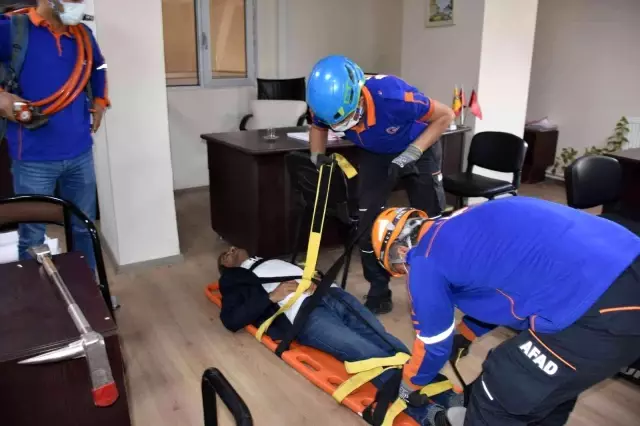 Şırnak'ta deprem ve soygun tatbikatı yapıldı