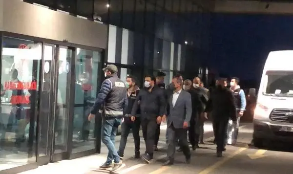 Son dakika gündem: TEKİRDAĞ'DA 'İHALEYE FESAT' OPERASYONUNDA 17 TUTUKLAMA