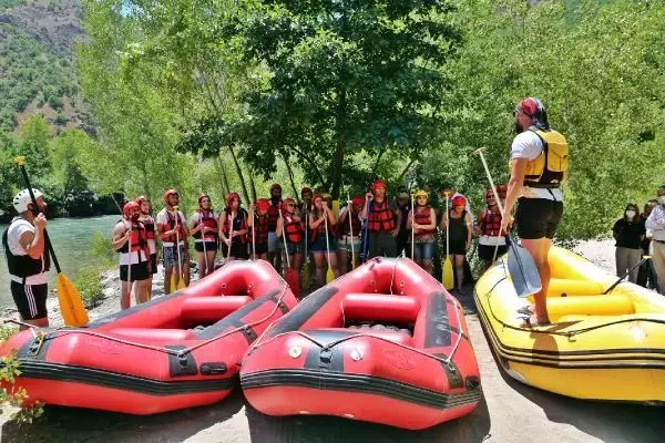 TUNCELİ'DE TURİST AKINI BİTTİ, VAKA SAYILARI DÜŞÜŞE GEÇTİ