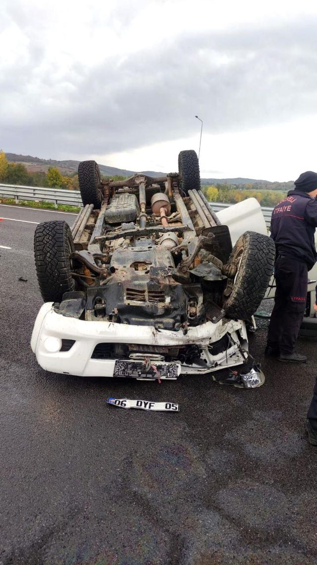 avcilarin kamyoneti takla atti bagajda avlanm 8 14465410 o