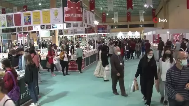 Başkan Zolan: Kitapların kokusunun alınması dahi bizim için bir kazançtır