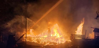 Son dakika haber: Bolu'da, 4 ev ve 2 samanlık yangında küle döndü