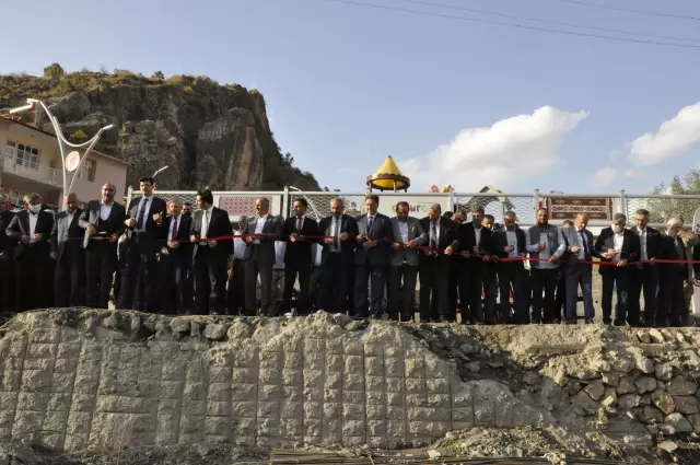 Çukurca'da yeni belediye hizmet binasının temeli atıldı