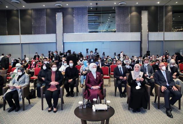 Emine Erdoğan, Filistinli bayanlara takviye maksadıyla Hepimiz Meryemiz Platformu'nun konferansına katıldı