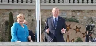 Hentbol Erkekler Süper Ligi: Erdoğan Merkel'e Huber Köşkü'nün balkonundan Boğaz'ı anlattı Hentbol Erkekler Süper Ligi: Erdoğan Merkel'e Huber Köşkü'nün balkonundan Boğaz'ı anlattı