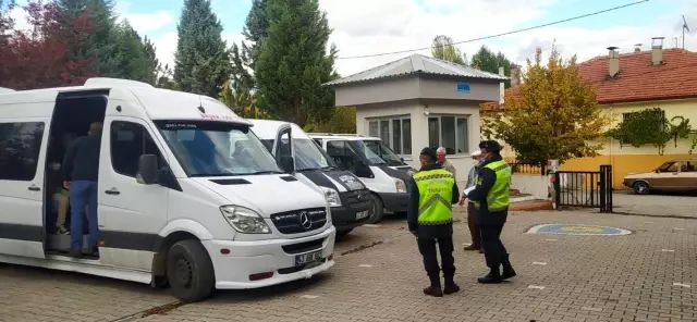Hisarcık'ta okul servisi şoförleri denetlendi