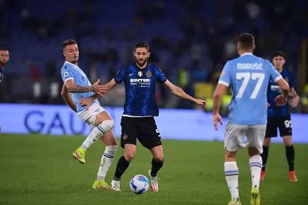 Inter, bu sezonki ilk yenilgisini Lazio'dan aldı