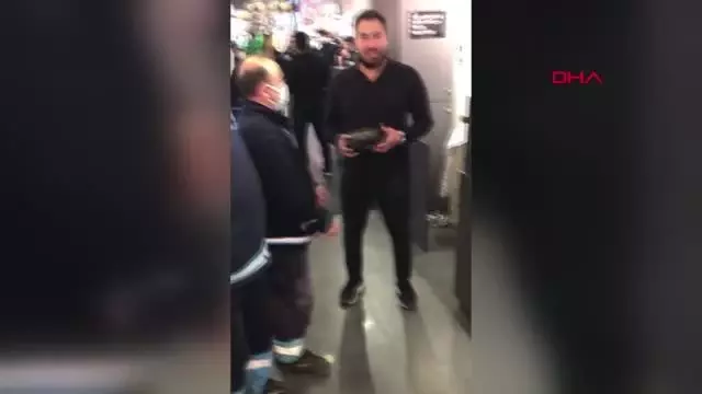 İSTANBUL-Yolda bulduğu 500 bin lirayı hiç düşünmeden sahibine teslim etti