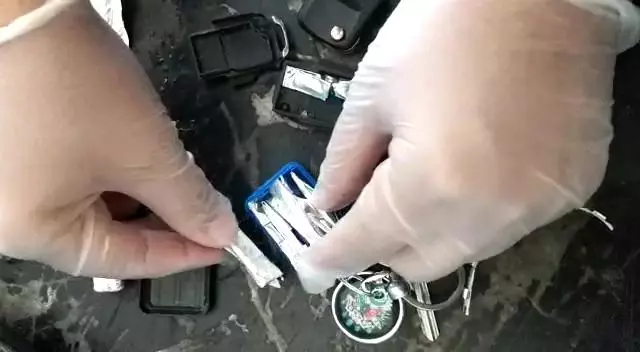 Jandarma uyuşturucuyu otomobil kumandalarından çıkarttı
