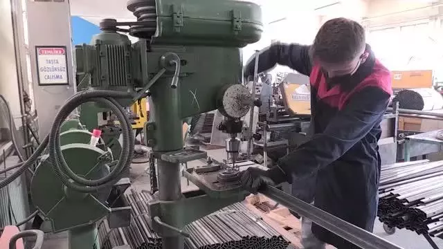 Kurumların iç mekan tasarım ve araç tamiri ihtiyacını meslek liseliler karşılıyor