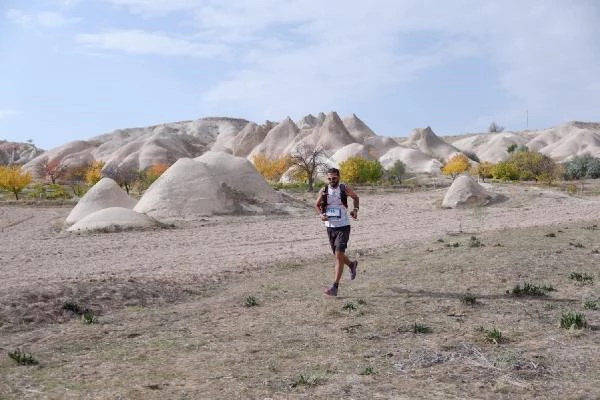 Son dakika haber! Salomon Cappadocia Ultra-Trail'de 119 km'lik parkuru Diego Pazos kazandı