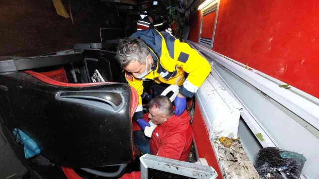 Son dakika! Samsun'da yolcu otobüsü 150 metreden dereye yuvarlandı: Ölü ve yaralılar var