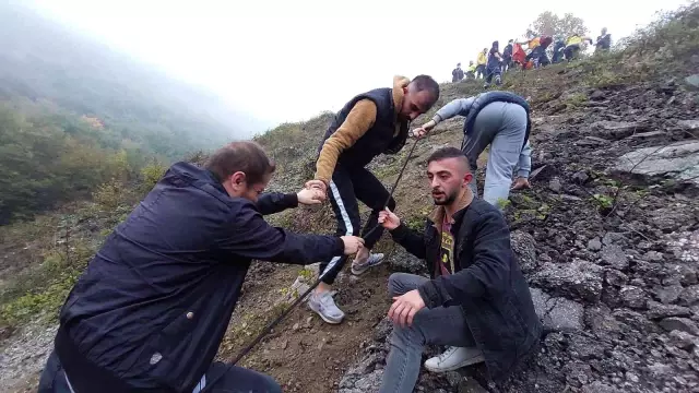 Son dakika: Samsun'da yolcu otobüsü 150 metreden dereye yuvarlandı: Ölü ve yaralılar var