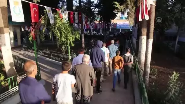 ŞANLIURFA - Binlerce kişiye tirit ikram edildi