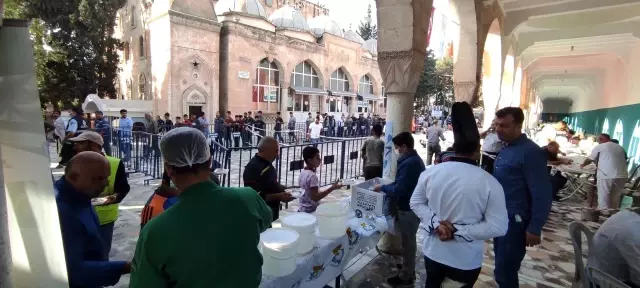 ŞANLIURFA - Binlerce kişiye tirit ikram edildi