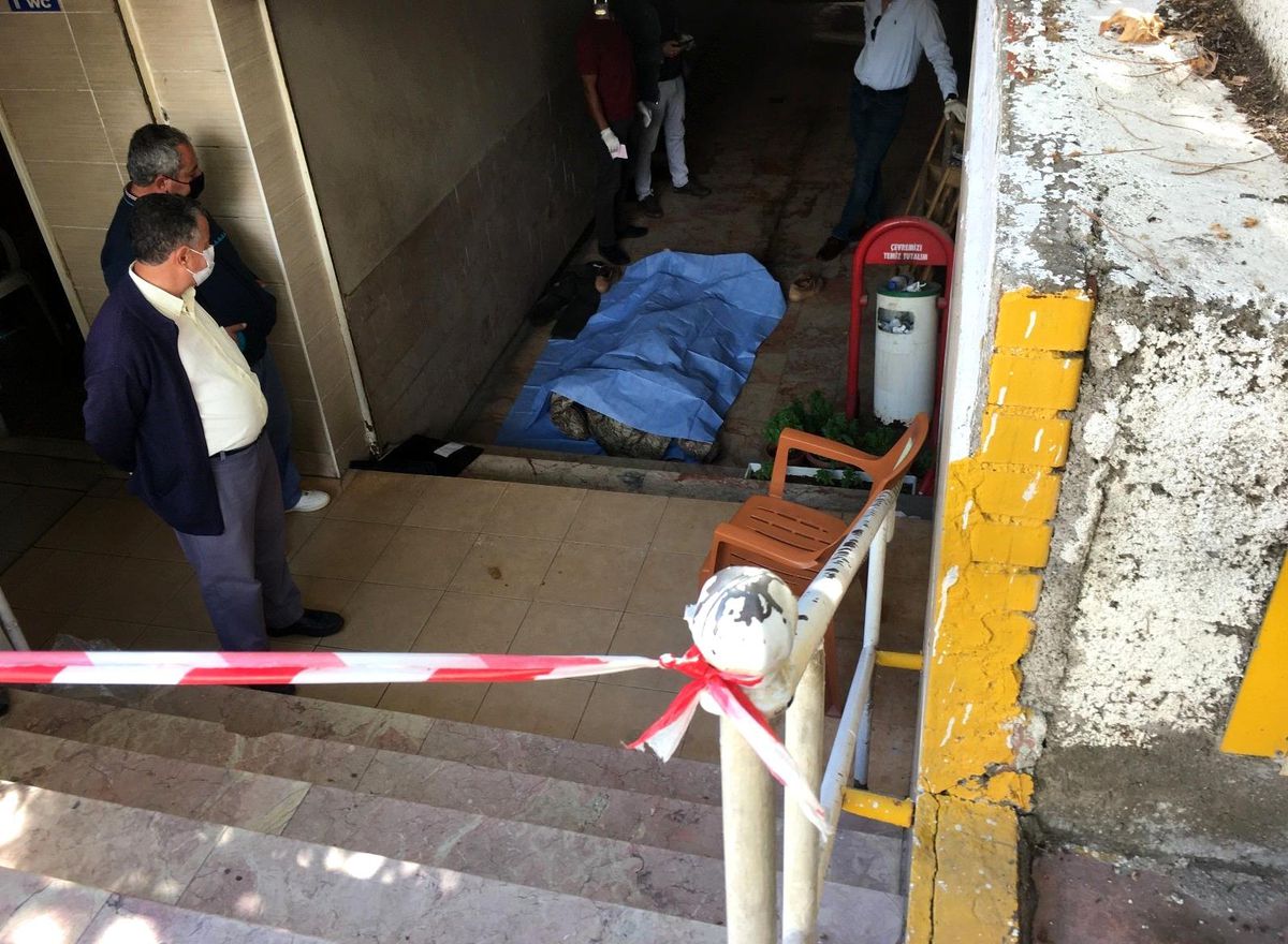 Tuvaletten çıktı, oturduğu sandalyede hayatını kaybetti