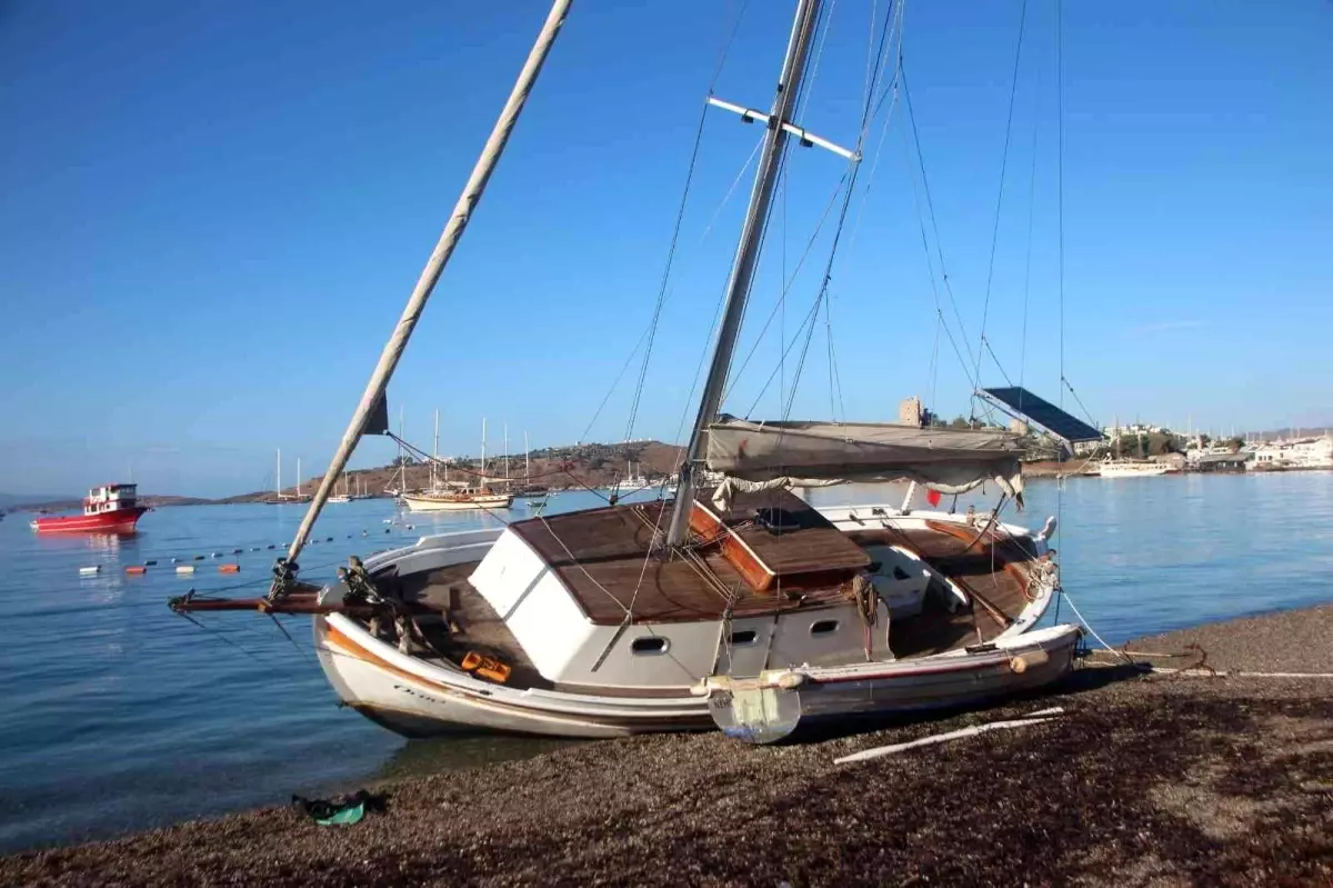 Yön değiştiren rüzgar denizcileri vurdu