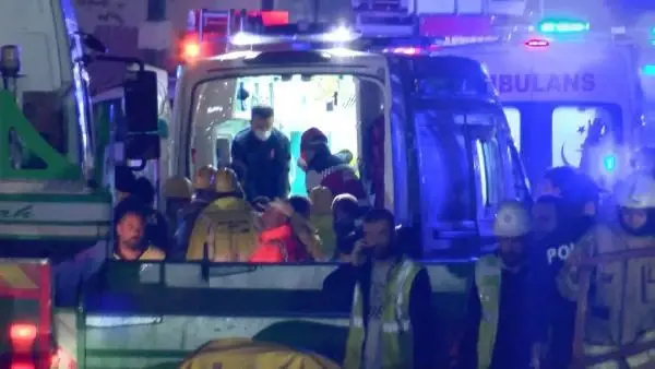 Arnavutköy'de metro inşaatında işçileri taşıyan sepetin halatı koptu: 3 yaralı