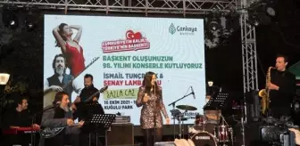 Tunçbilek: Başkent'in 98. Yılı Kutlamalarında Son Durak; Kuğulupark'ta Saz ve Caz Buluştu Tunçbilek: Başkent'in 98. Yılı Kutlamalarında Son Durak; Kuğulupark'ta Saz ve Caz Buluştu