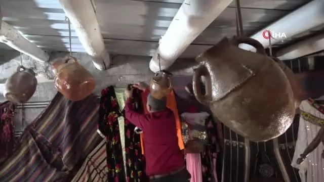 Çöplük ve ahırdan topladığı antika eserlerden Etnografya Müzesi kurdu