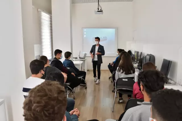 Çorum Mucitler Derneği geleceğin yazılımcılarını yetiştiriyor