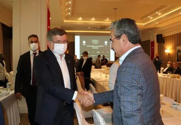 DAVUTOĞLU: BİZİM TEMEL PROGRAMIMIZDA HAK VE ÖZGÜRLÜKLER VAR