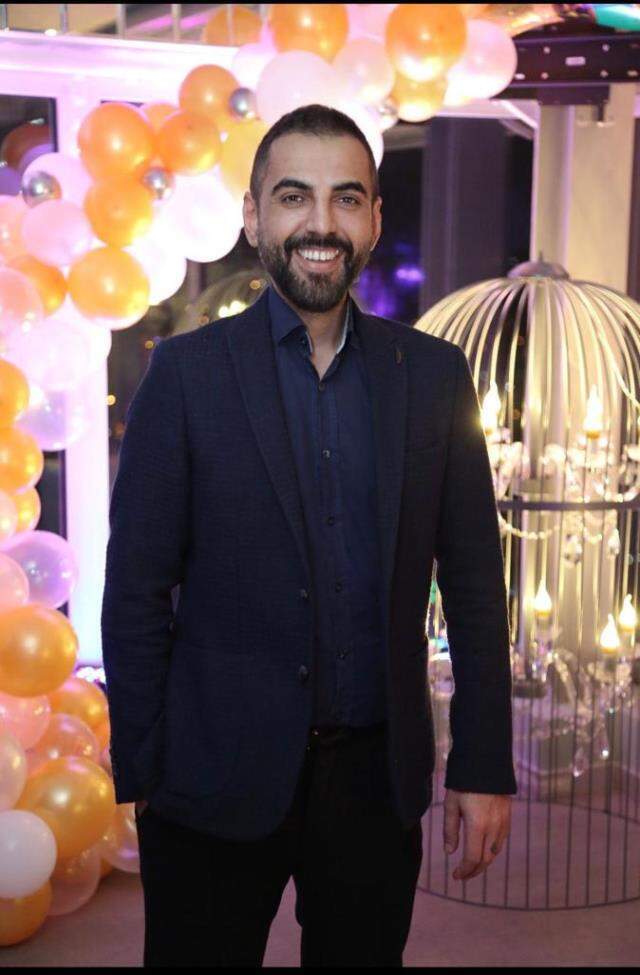 Bülent Ersoy'a özel tasarım yapan Serdar Özen: Divamıza koltuk hazırlamak bile onur verici