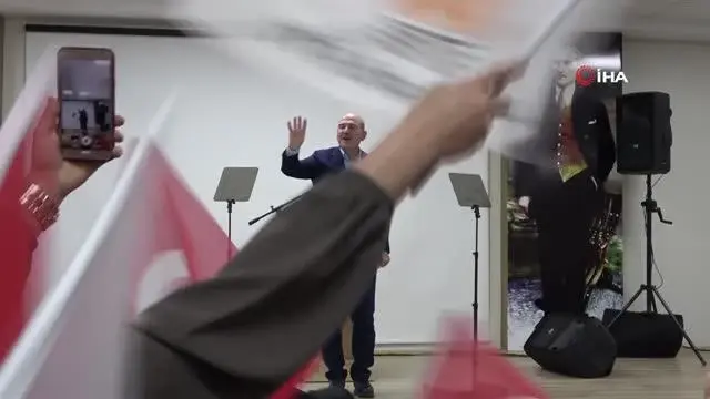 Tayyip Erdoğan dışarıya koza ördü, içeride de onlarla mücadele ediyor ve onlara fırsat sunmuyor