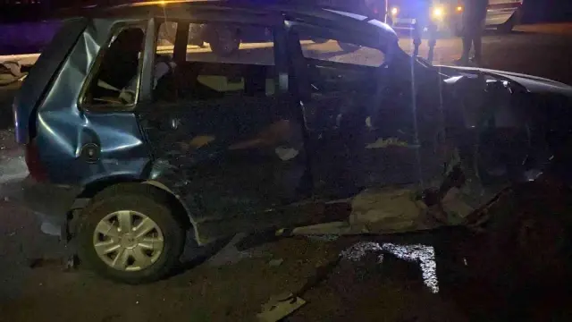 İki otomobilin çarpıştığı kazada sürücüler yaralandı