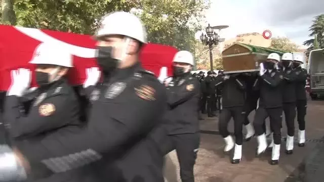 Son dakika haber: Kazada hayatını kaybeden emekli Emniyet Müdürü Hasan Çevik son yolculuğuna uğurlandı