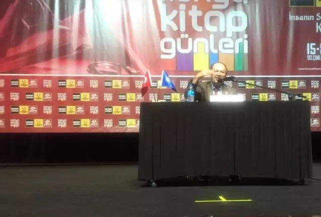 Konya Kitap Günleri'ne gazeteci yazar Yusuf Kaplan konuk oldu Açıklaması
