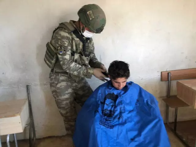Mehmetçik Suriye'ye yardım elini uzatmaya devam ediyor