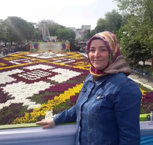 OTOBÜS KAZASINDA ÖLEN 2 KADIN SON YOLCULUKLARINA UĞURLANDI