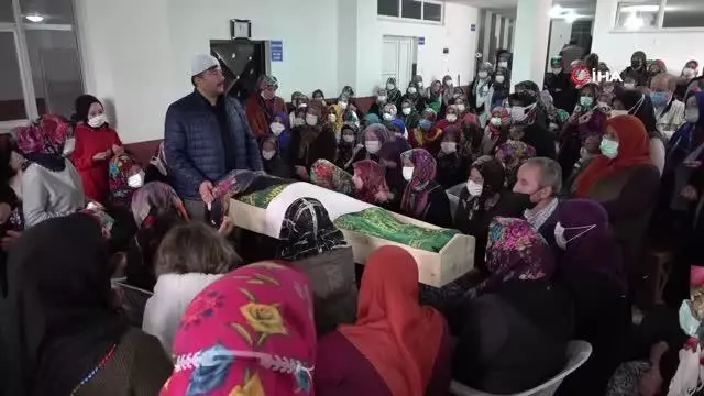 Samsun'daki otobüs kazasında hayatını kaybeden 2 kadın son yolculuğuna uğurlandı