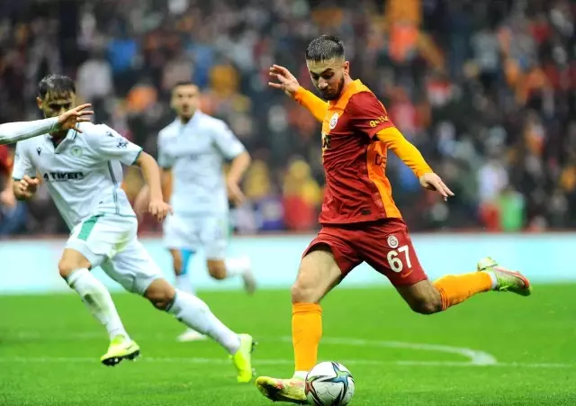 Süper Lig: Galatasaray: 1 İH Konyaspor: 0 (İlk yarı)