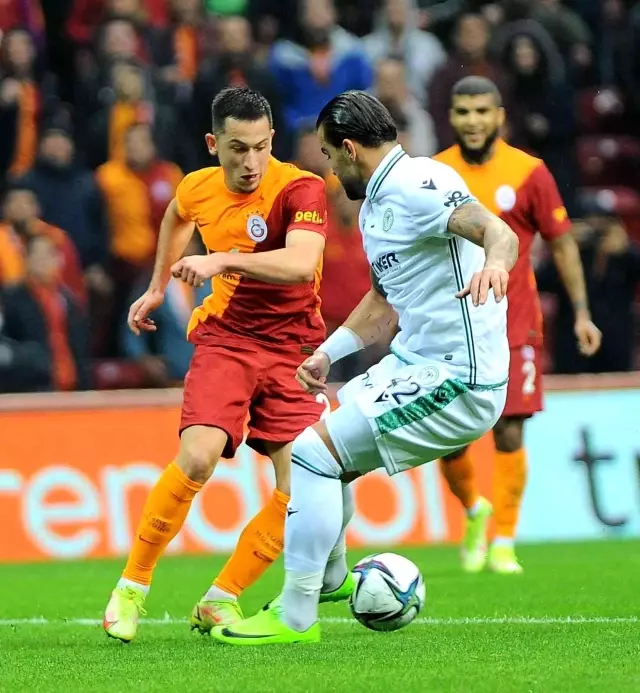 Süper Lig: Galatasaray: 1 İH Konyaspor: 0 (İlk yarı)