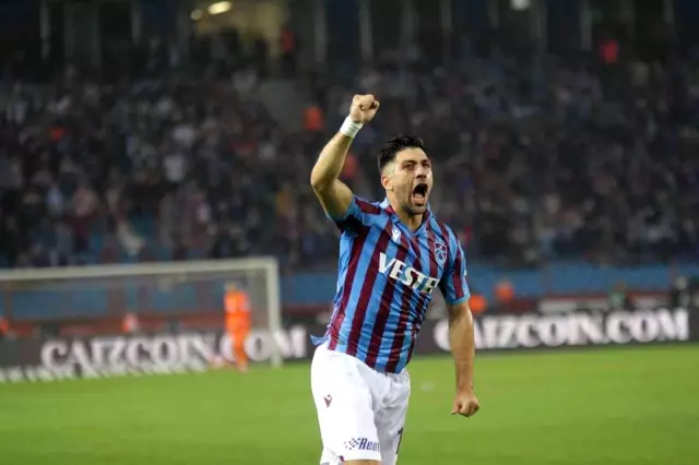 Süper Lig: Trabzonspor: 1 - Fenerbahçe: 1 (İlk yarı)