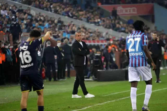 Süper Lig: Trabzonspor: 1 - Fenerbahçe: 1 (İlk yarı)