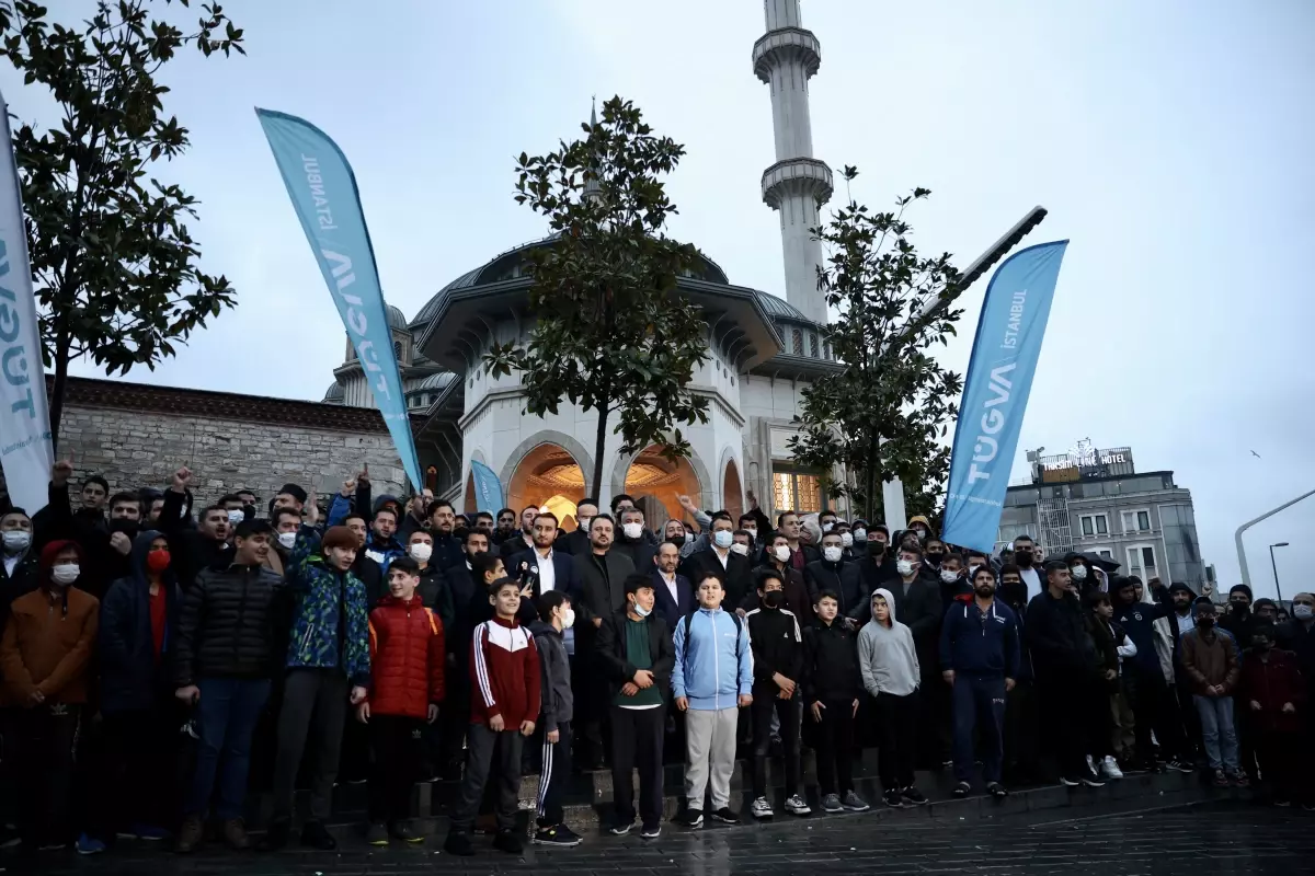 TÜGVA İstanbul İl Başkanı Emrullah Şanlan'dan, Taksim Camisi önünde açıklama Açıklaması